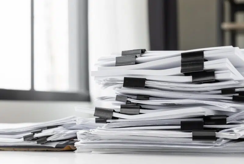 One of the objections lodged against privatisation: a notarial refusal, negotiations or court proceedings